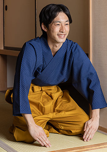 客室係 嶋田